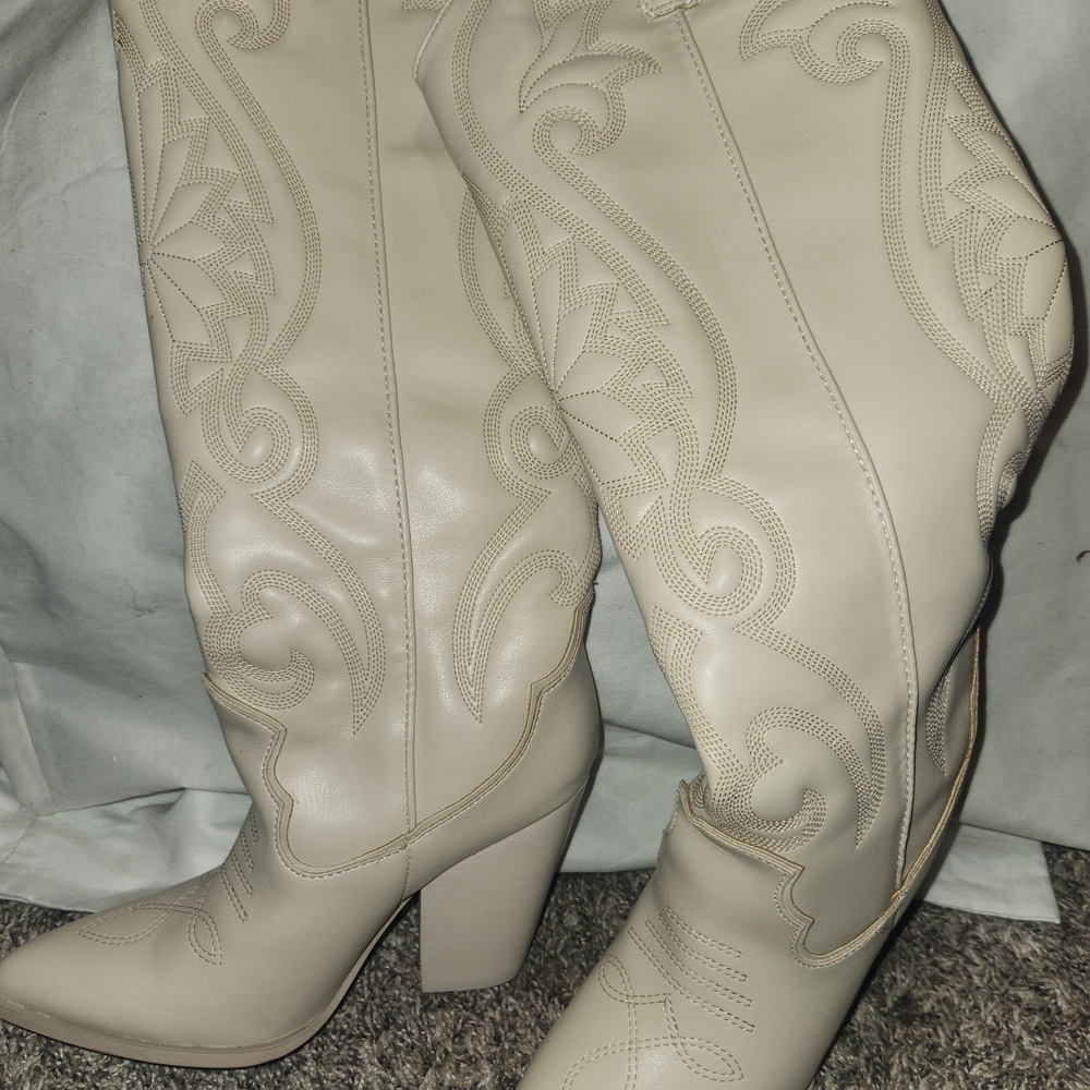 Steve Madden Cream Western Block-Heel Boots